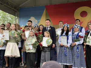 Награждение победителей районного смотра-конкурса патриотической песни.